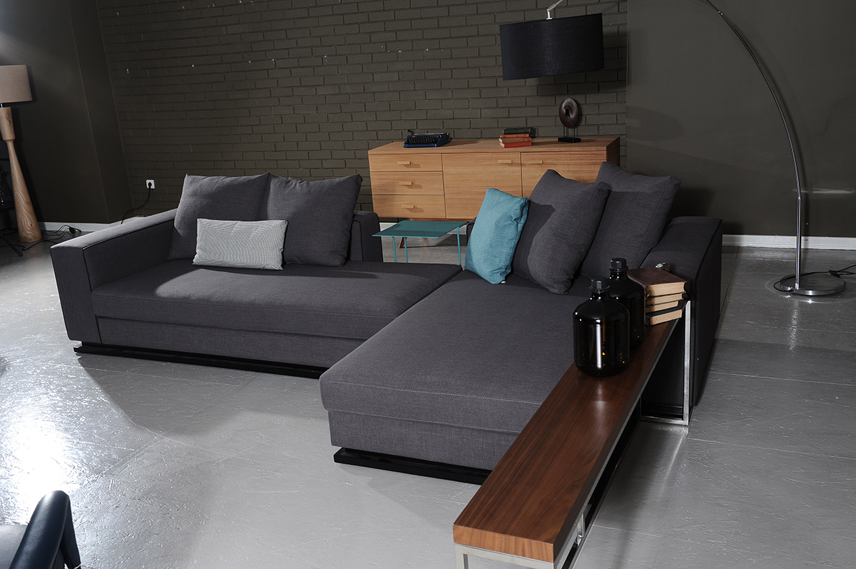 EA2100 Corner Sofa