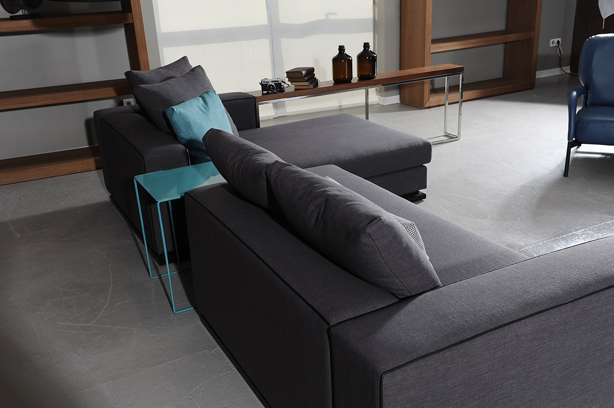 EA2100 Corner Sofa