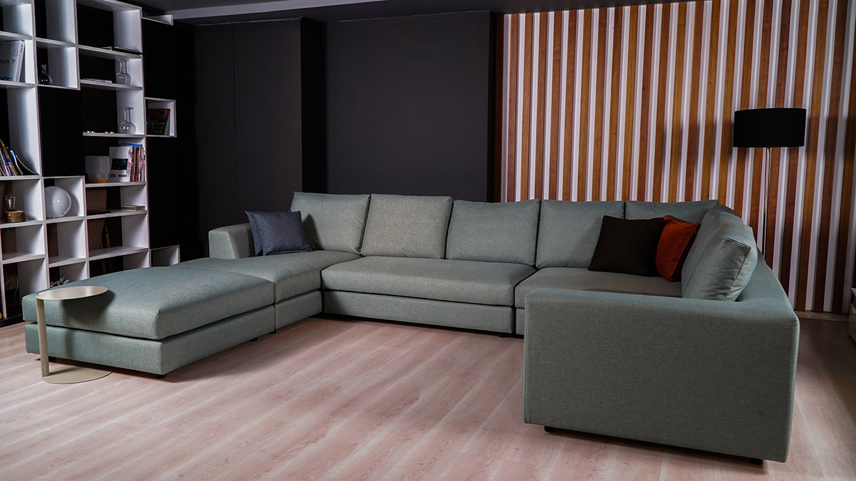EA2740 Corner Sofa