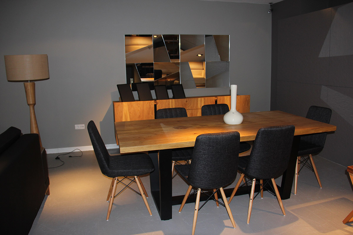 EA6109 Dining Table