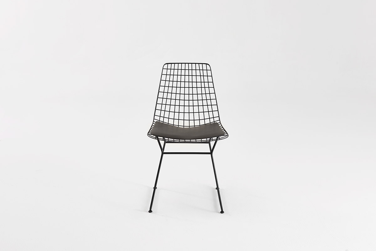 EA8102 Chair