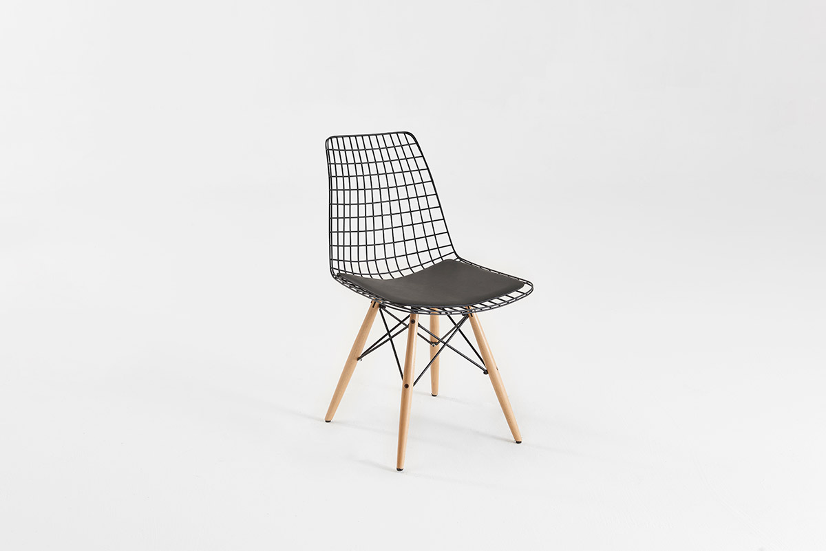 EA8104 Chair